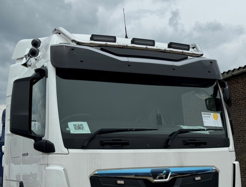 MAN TGX3 GM “Individual” Spezial Sonnenblende