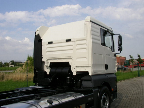 MAN /Dacheinschnitt / Fahrerhausanpassungen - "XL" L40 / L44